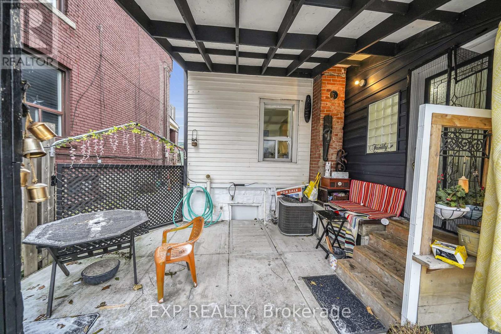 Photo 26 of 19 Railway Street, Hamilton ON