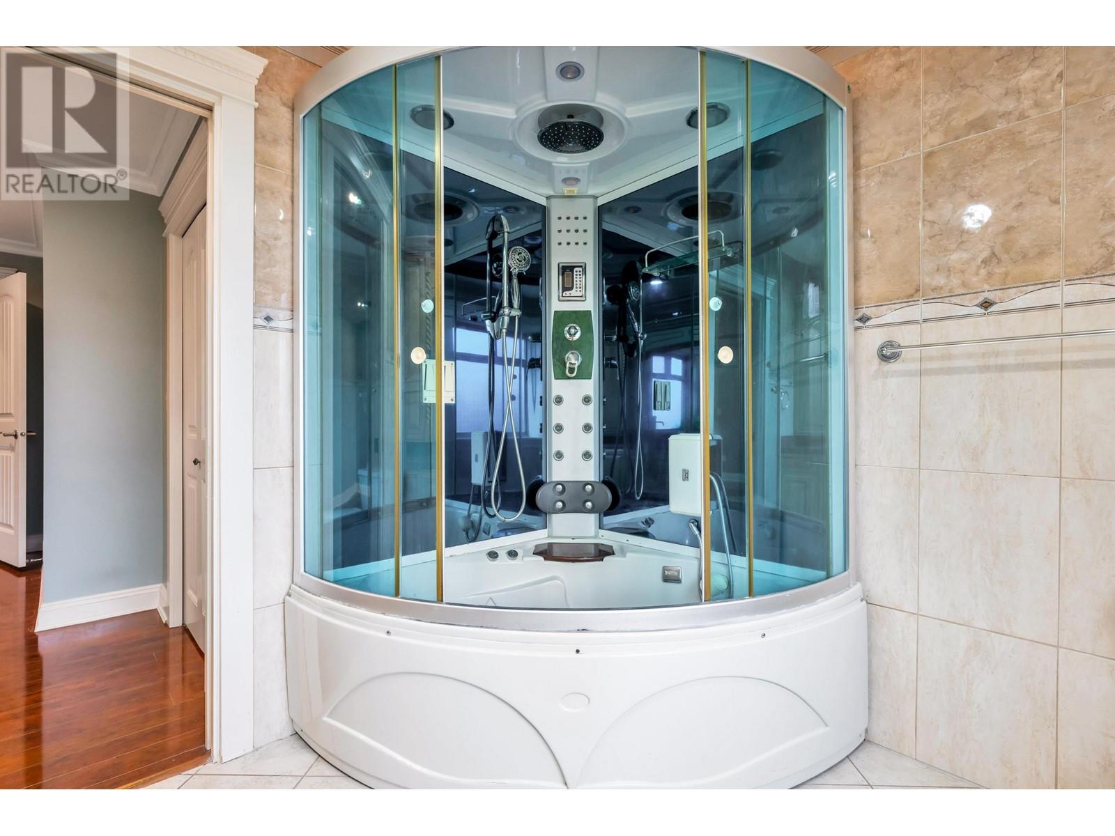 7307 2ND STREET, Burnaby