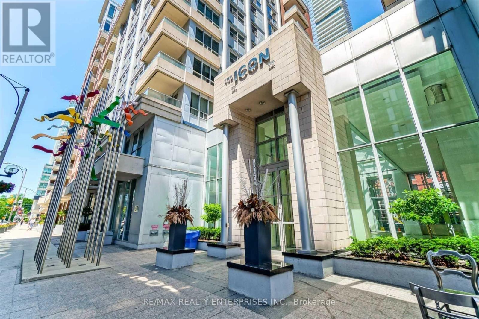 Photo 26 of 409 270 Wellington Street W, Toronto ON