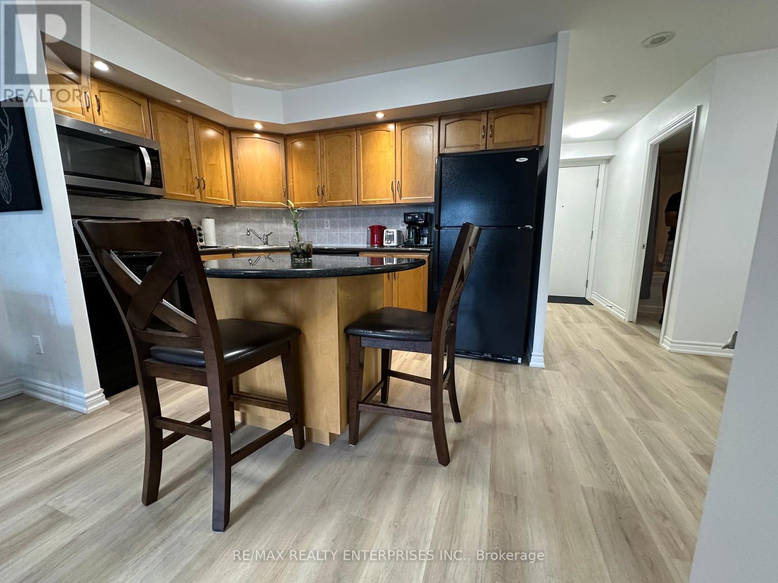 Photo 10 of 436 250 Wellington Street W, Toronto ON