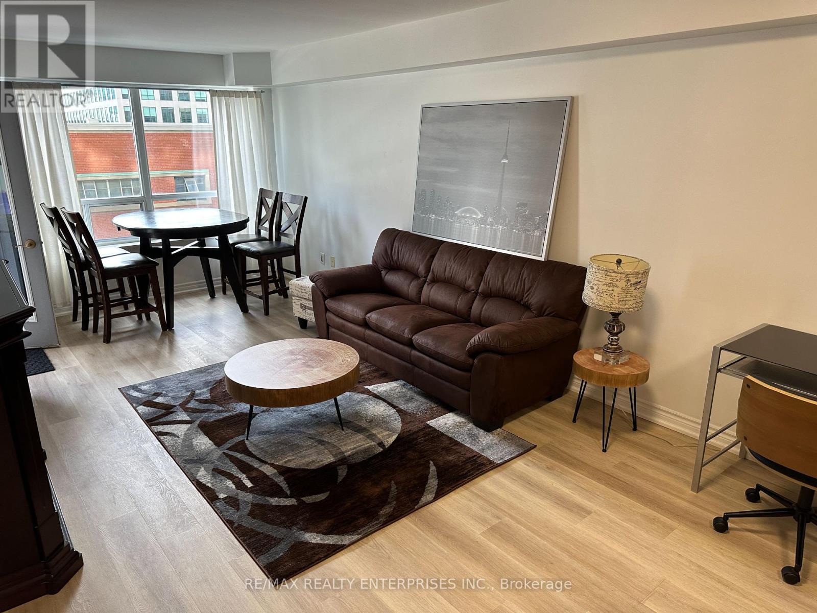 Photo 17 of 436 250 Wellington Street W, Toronto ON