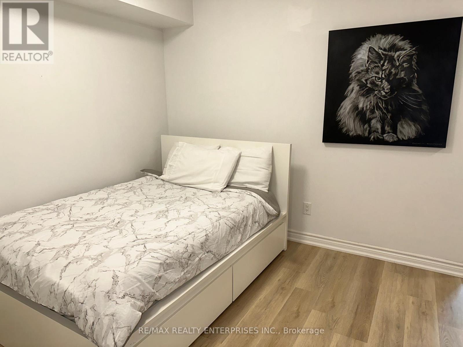 Photo 25 of 436 250 Wellington Street W, Toronto ON