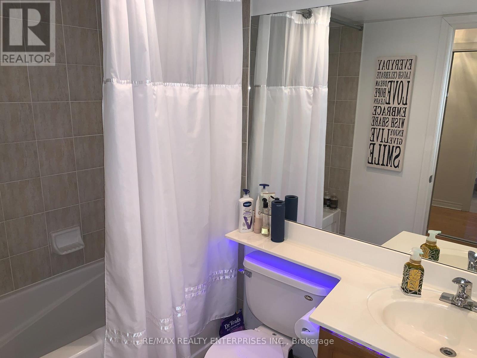 Photo 29 of 436 250 Wellington Street W, Toronto ON
