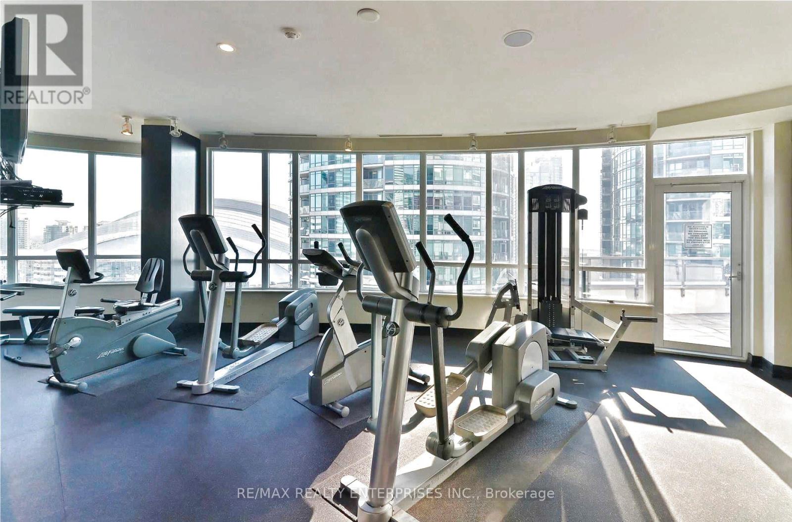 Photo 45 of 517 20 Blue Jays Way, Toronto ON