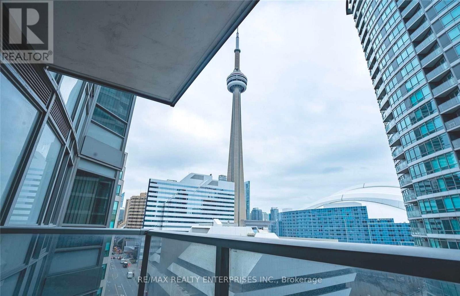 Photo 17 of 1017 20 Blue Jays Way, Toronto ON