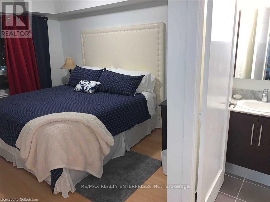 Photo 19 of 1017 20 Blue Jays Way, Toronto ON