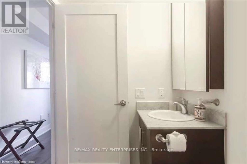Photo 22 of 1017 20 Blue Jays Way, Toronto ON
