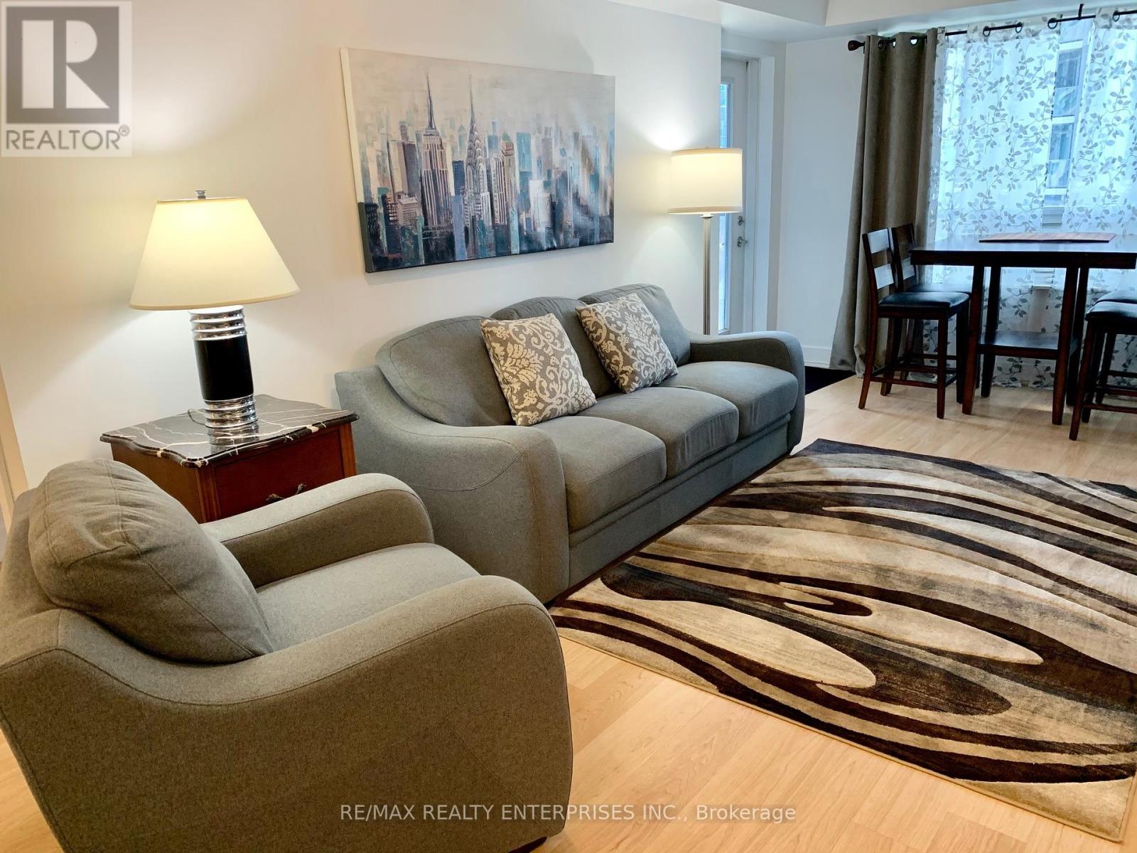 Photo 7 of 1017 20 Blue Jays Way, Toronto ON