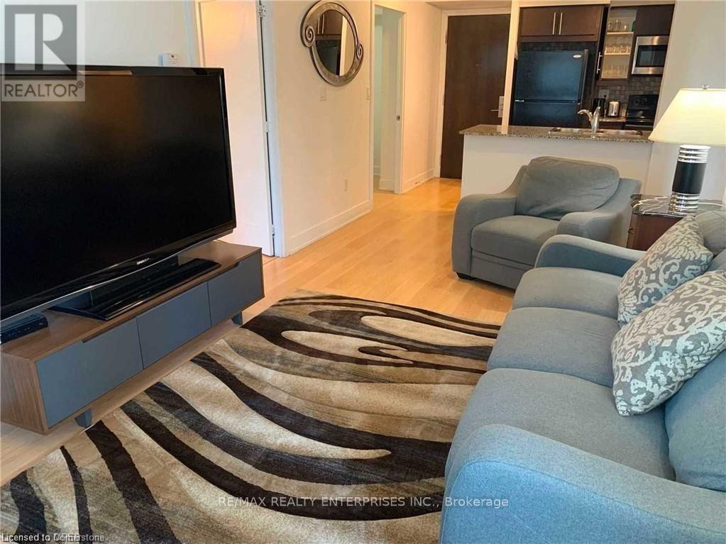 Photo 8 of 1017 20 Blue Jays Way, Toronto ON