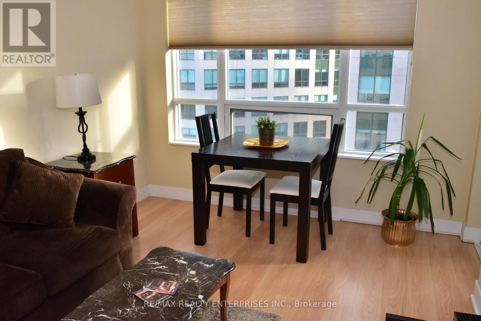 Photo 15 of 1509 20 Blue Jays Way, Toronto ON