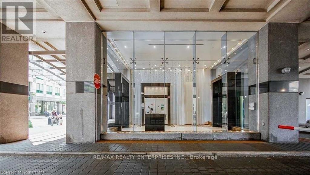 Photo 39 of 909 20 Blue Jays Way, Toronto ON