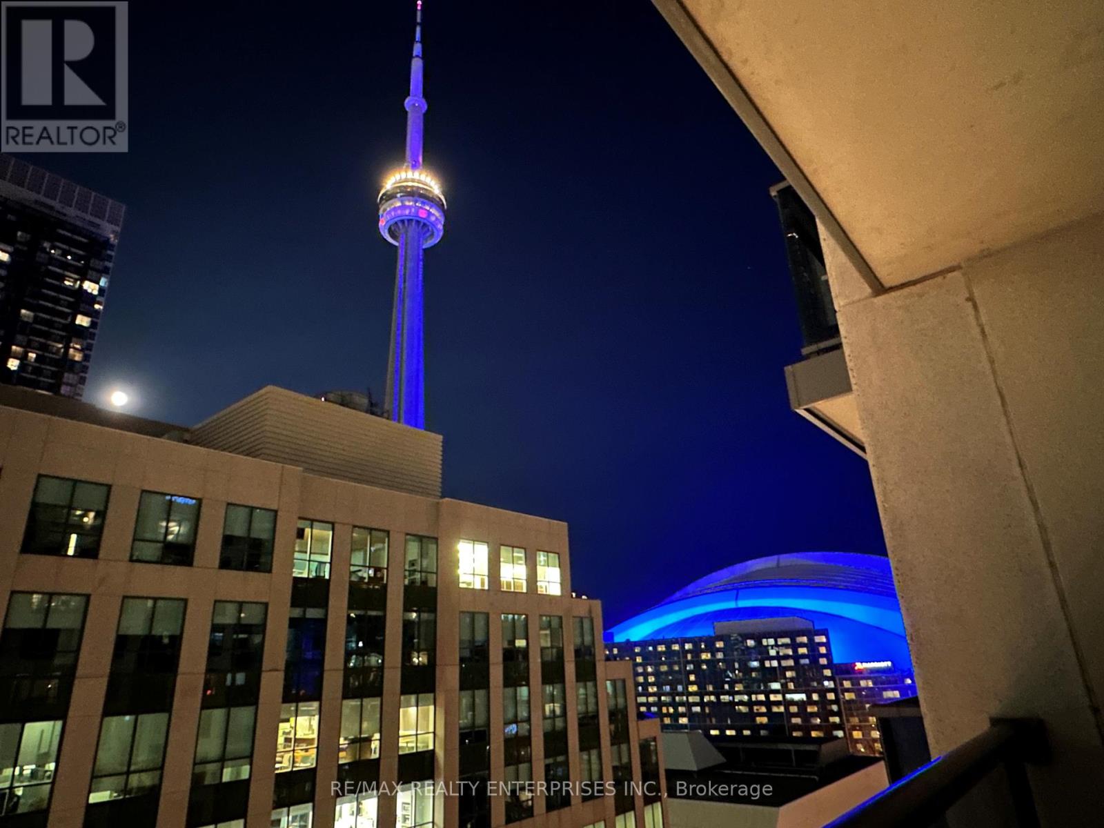 Photo 12 of 1109 20 Blue Jays Way, Toronto ON