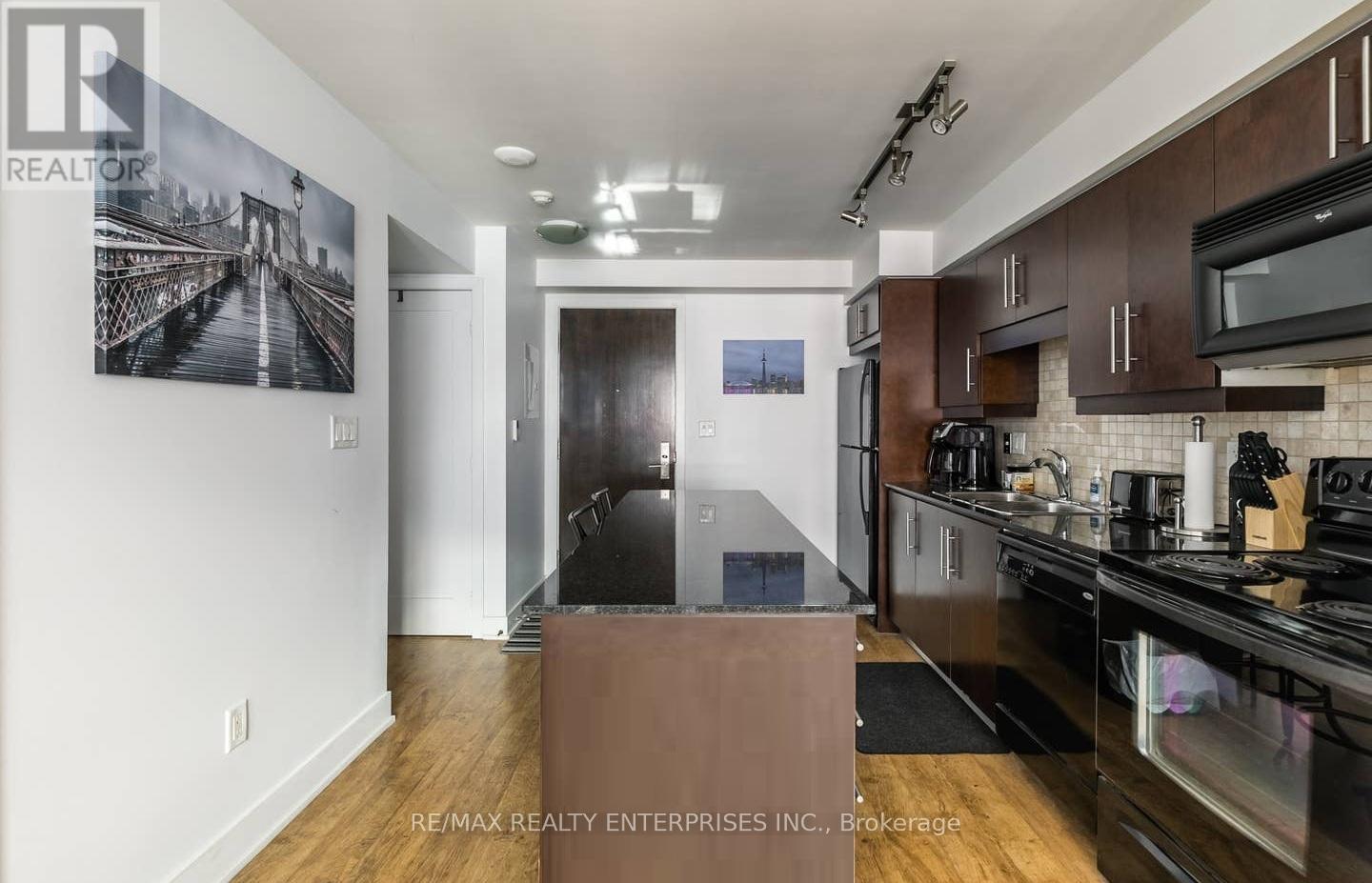 Photo 19 of 1109 20 Blue Jays Way, Toronto ON