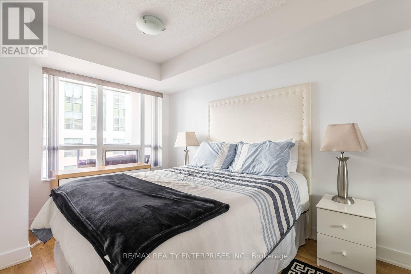 Photo 20 of 1109 20 Blue Jays Way, Toronto ON