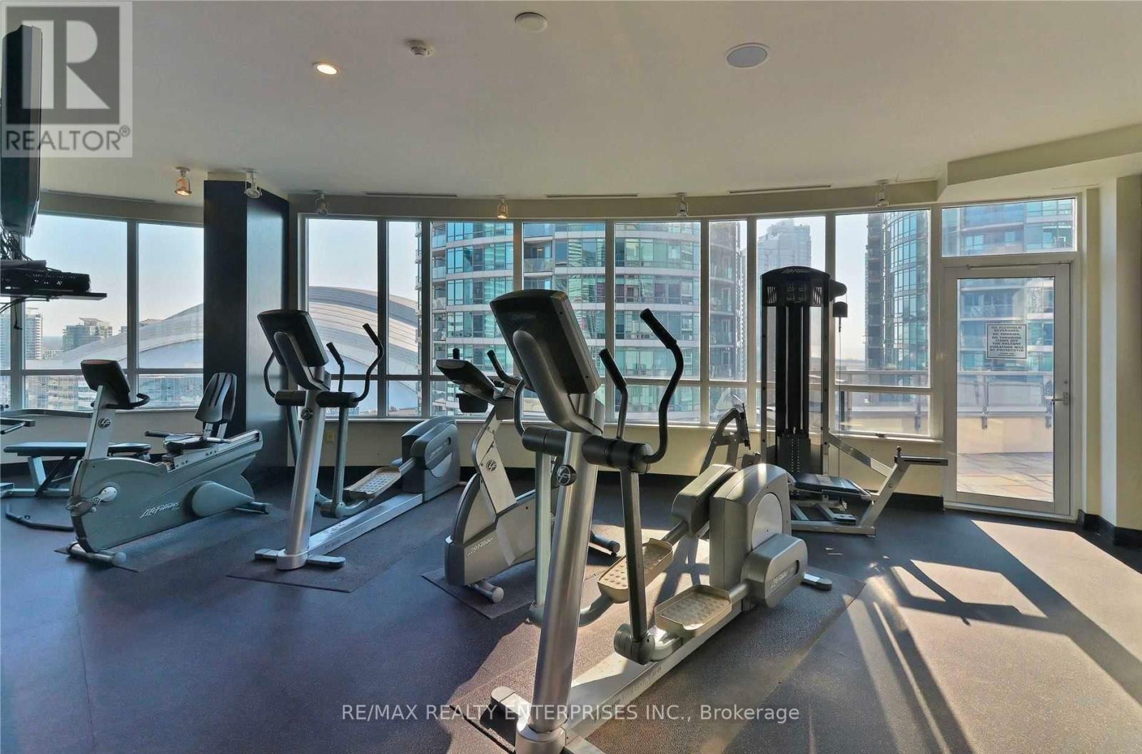 Photo 32 of 1109 20 Blue Jays Way, Toronto ON
