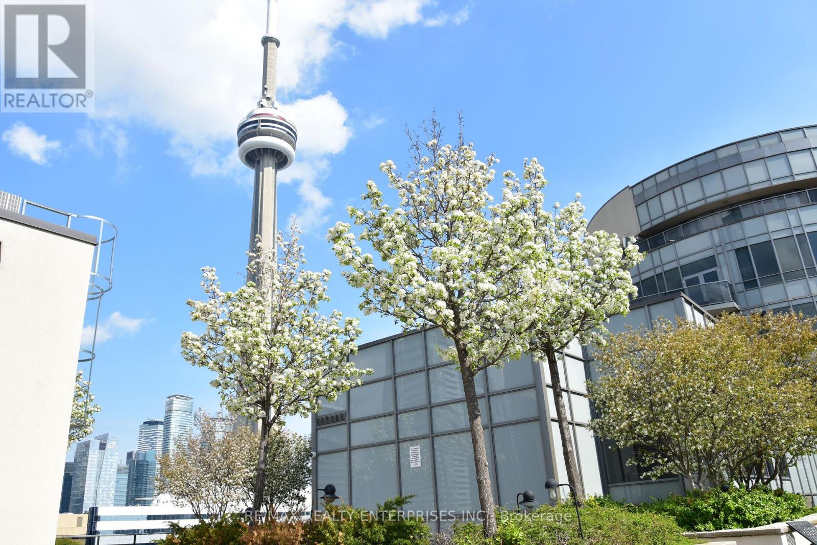 Photo 36 of 1109 20 Blue Jays Way, Toronto ON