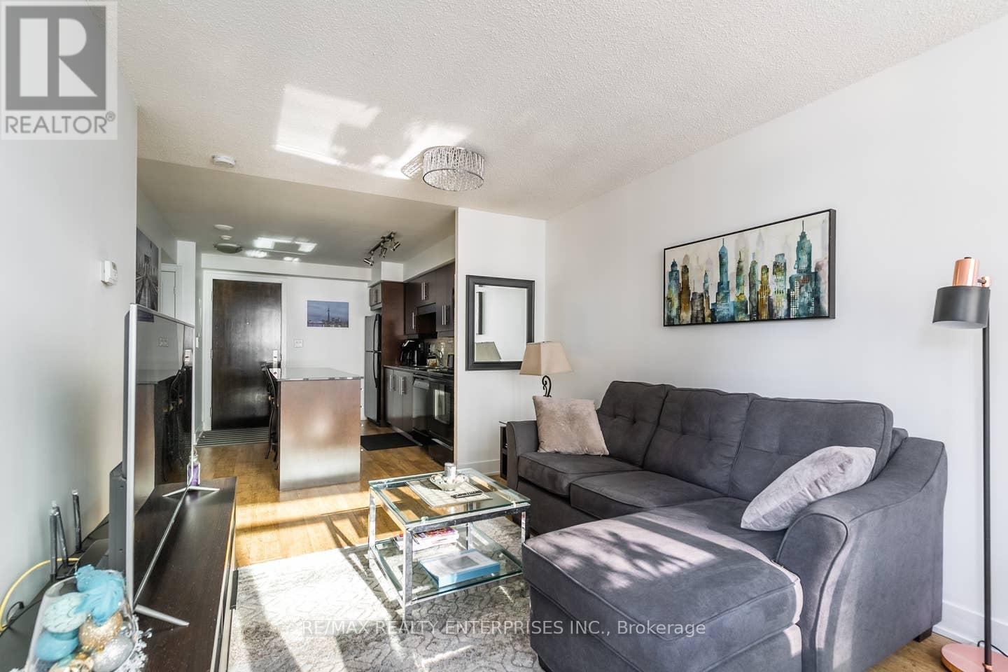 Photo 6 of 1109 20 Blue Jays Way, Toronto ON