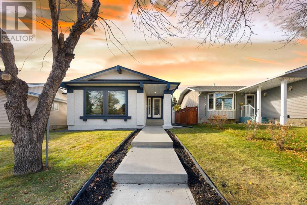 Single Family House Bungalow for Sale in  Templeside Circle NE Temple Calgary 