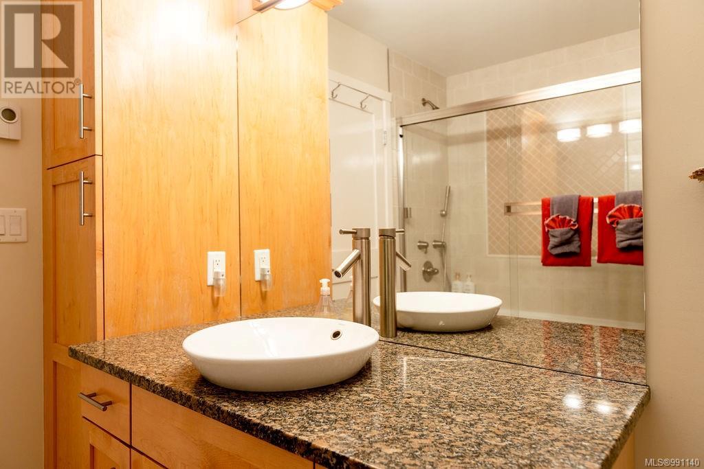 202 1917 Peninsula Rd, Ucluelet