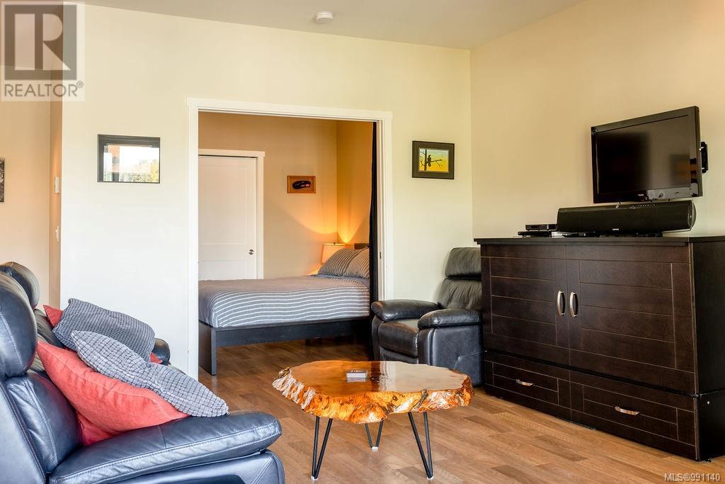 202 1917 Peninsula Rd, Ucluelet