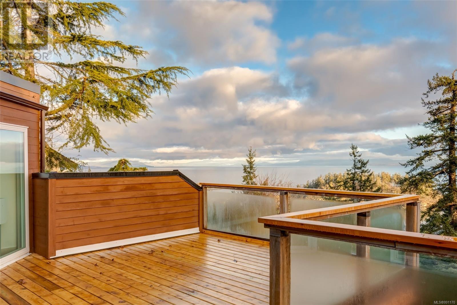 3574 Oakridge Dr, Nanaimo real estate listing 991170
