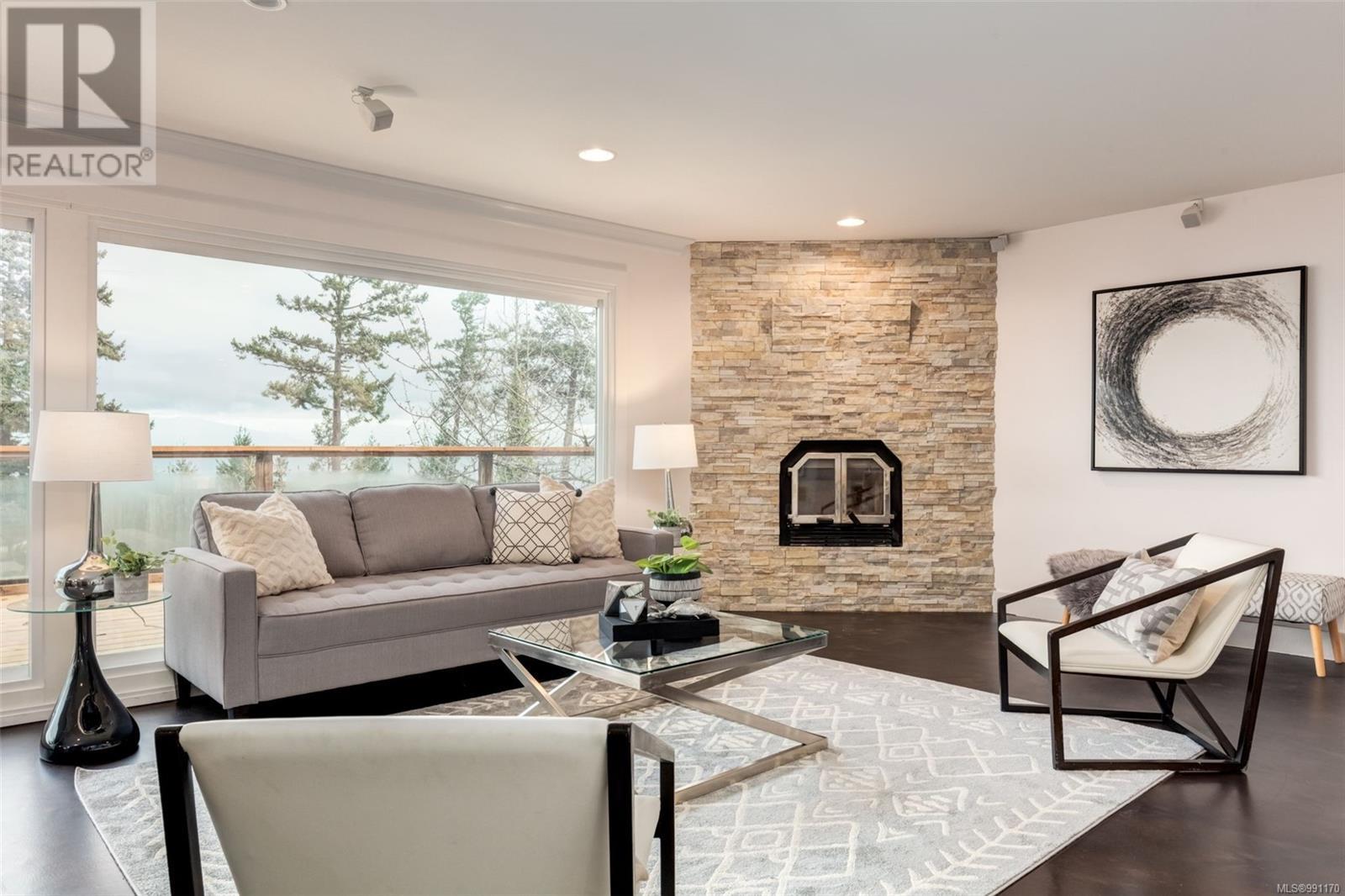 3574 Oakridge Dr, Nanaimo real estate listing 991170