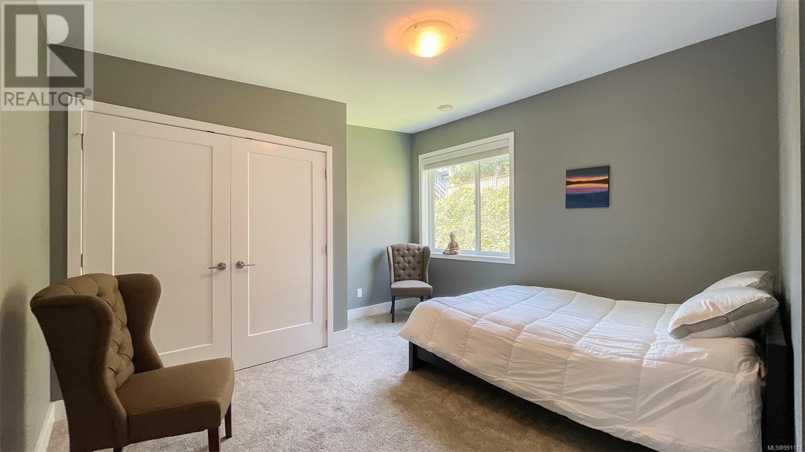 Photo 25 of 3894 Wilkinson Rd, Saanich BC