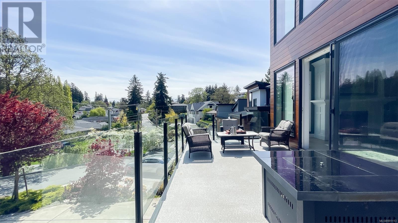 Photo 29 of 3894 Wilkinson Rd, Saanich BC