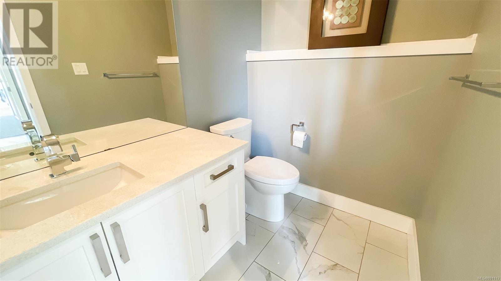 Photo 33 of 3894 Wilkinson Rd, Saanich BC
