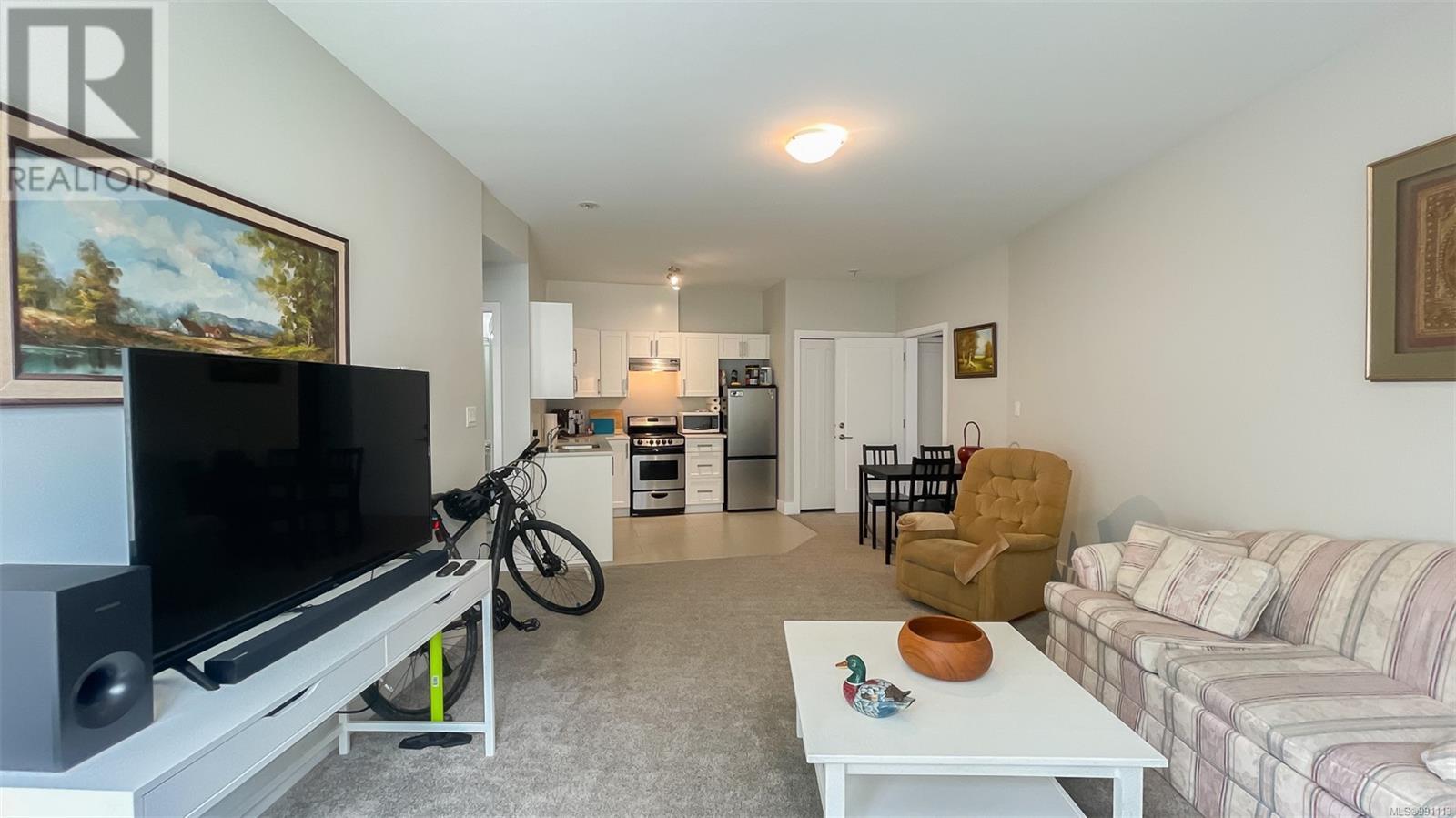 Photo 38 of 3894 Wilkinson Rd, Saanich BC