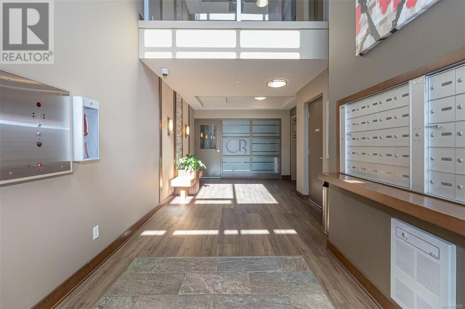 703 828 Rupert Terrace, Victoria