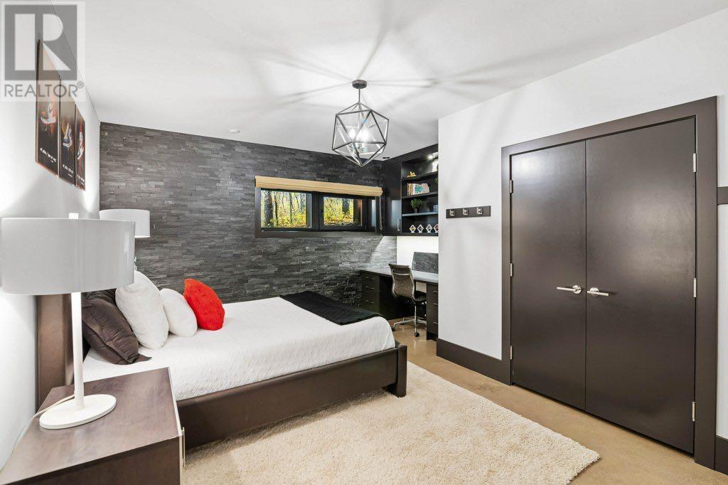 Single Family House for Sale in  Posthill Drive SW Springbank Hill Calgary 