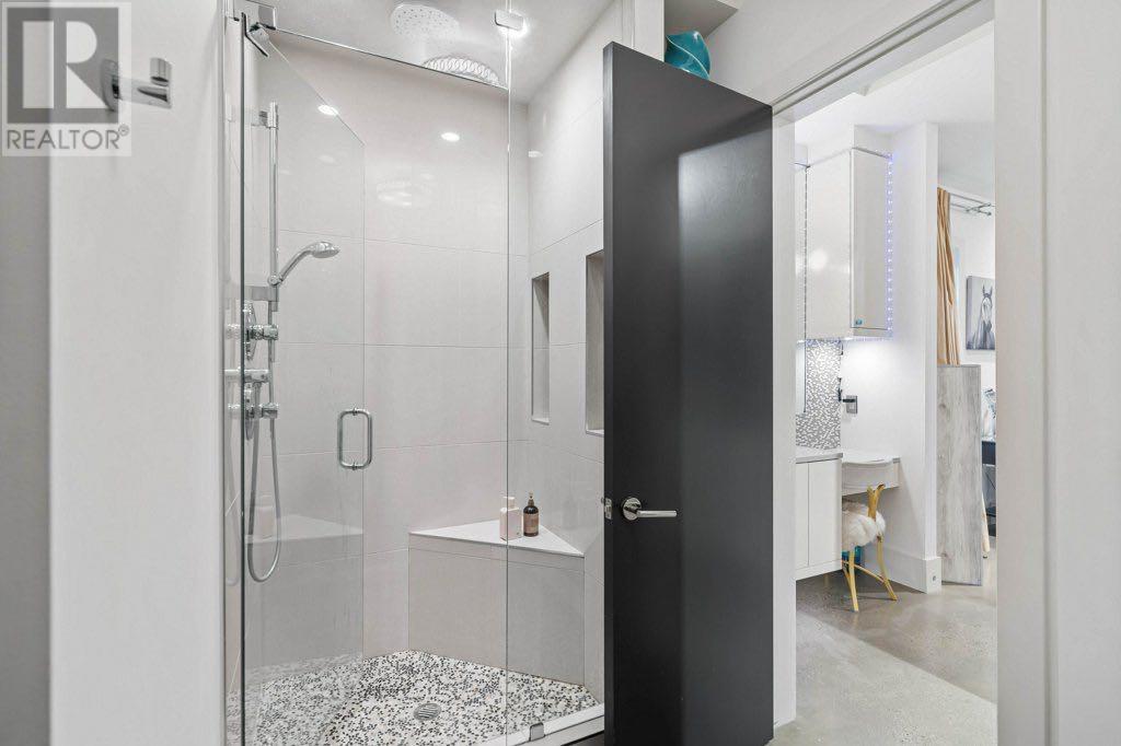 Single Family House for Sale in  Posthill Drive SW Springbank Hill Calgary 