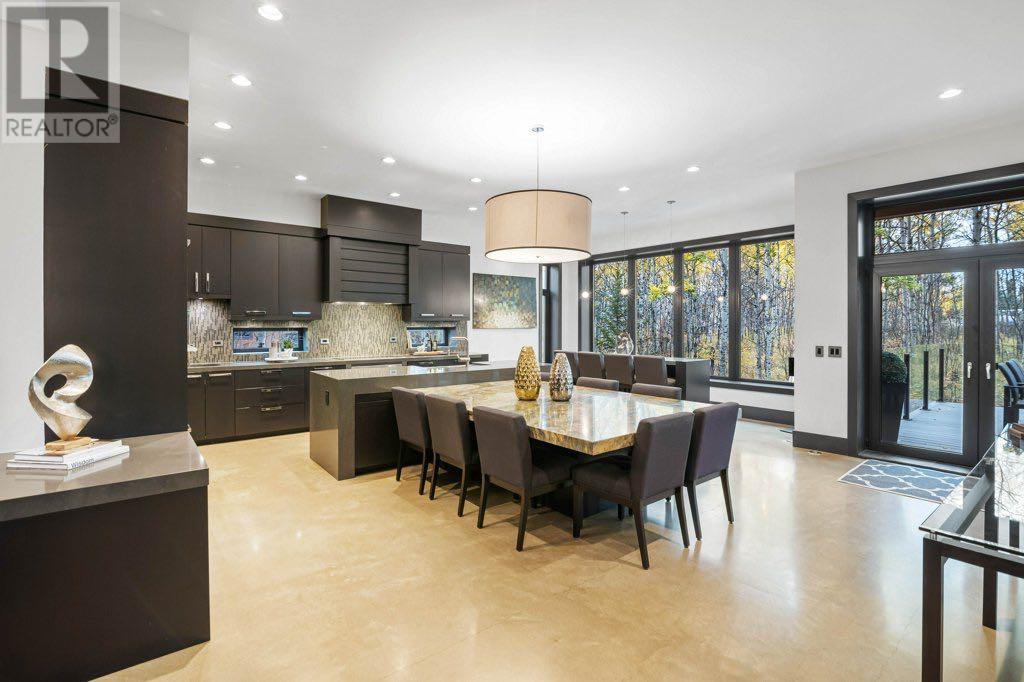 Single Family House for Sale in  Posthill Drive SW Springbank Hill Calgary 