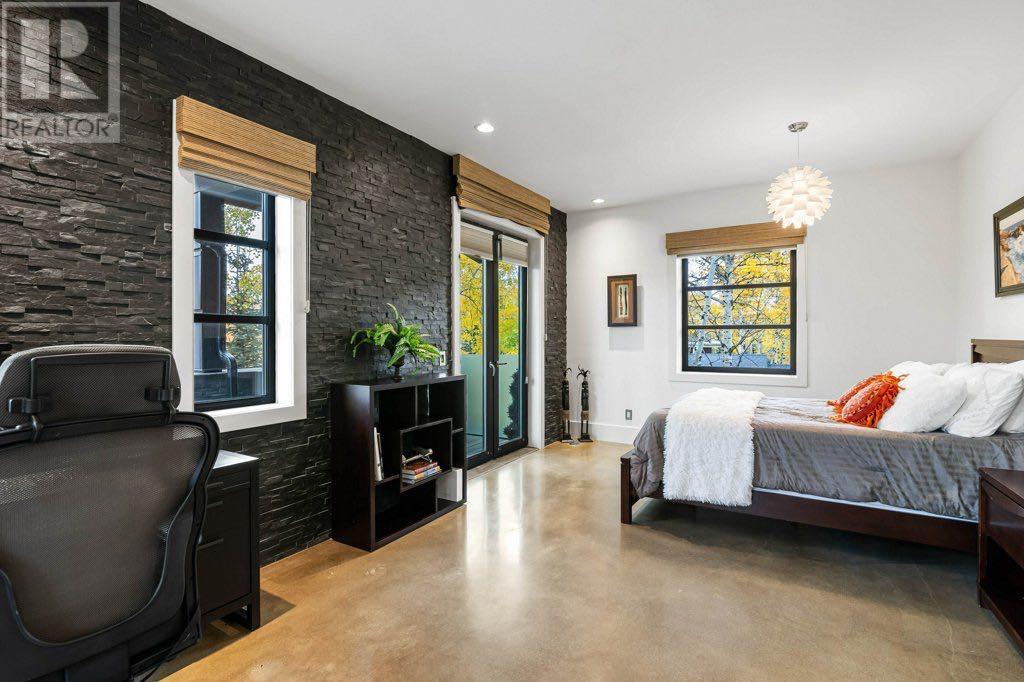 Single Family House for Sale in  Posthill Drive SW Springbank Hill Calgary 