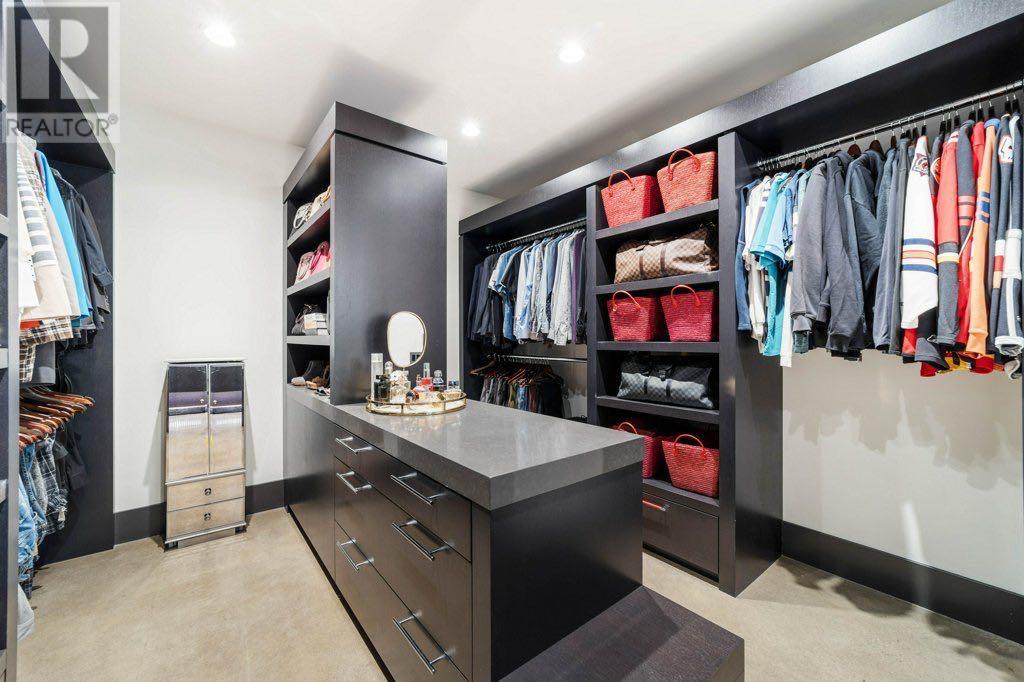 Single Family House for Sale in  Posthill Drive SW Springbank Hill Calgary 