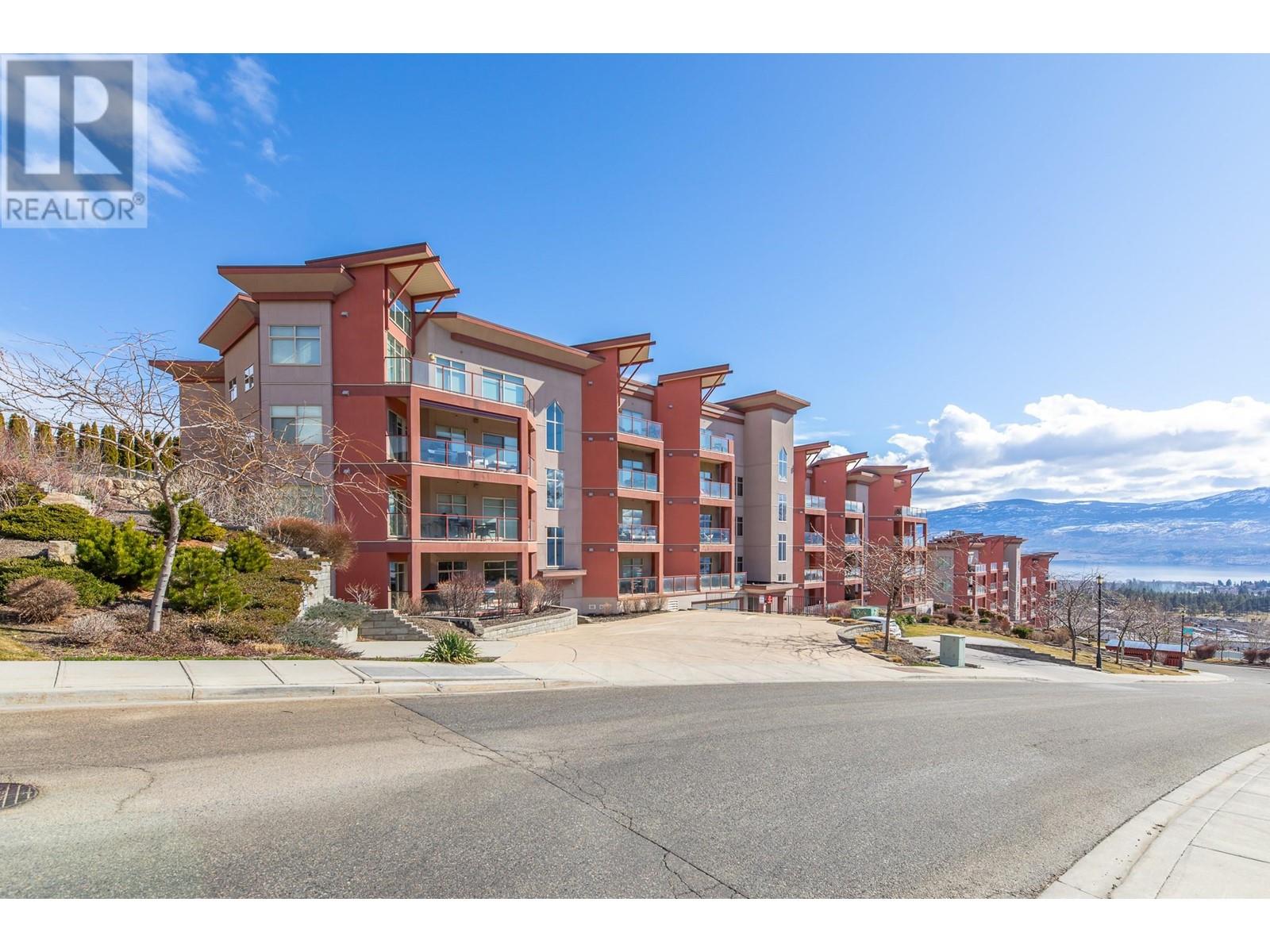204 3211 Skyview Lane, West Kelowna