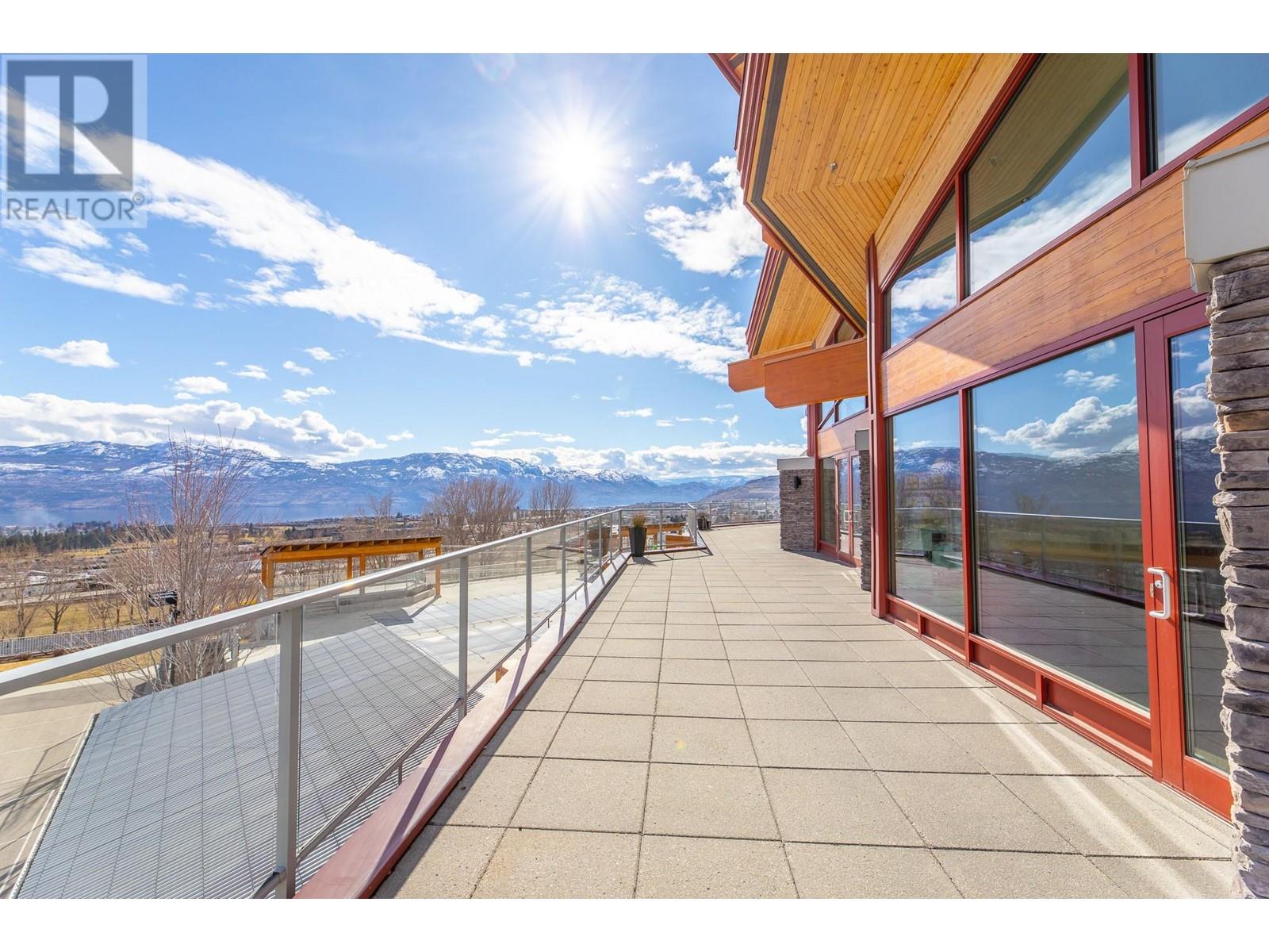 204 3211 Skyview Lane, West Kelowna