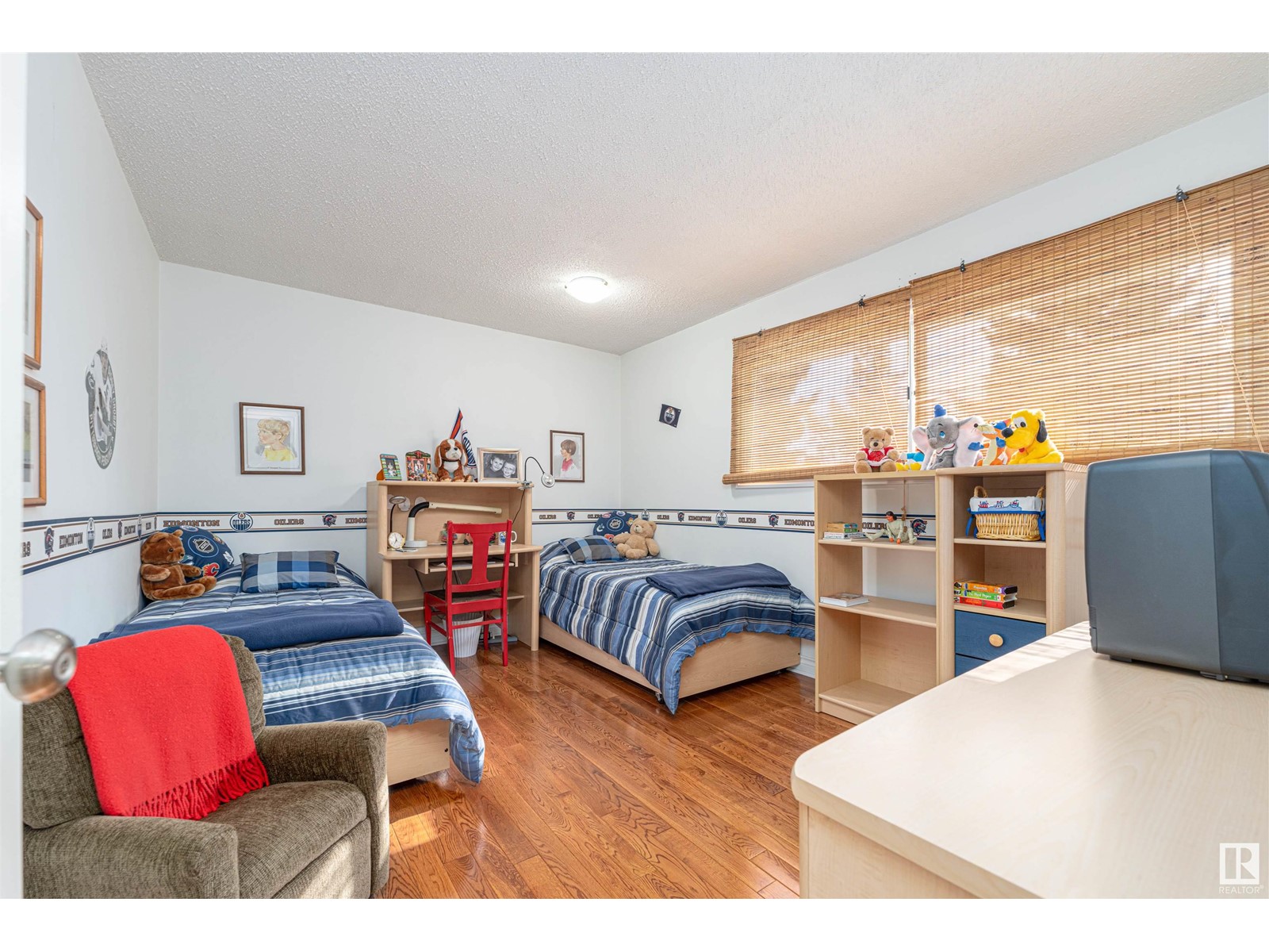 23022 LAMOUREUX DR - 31