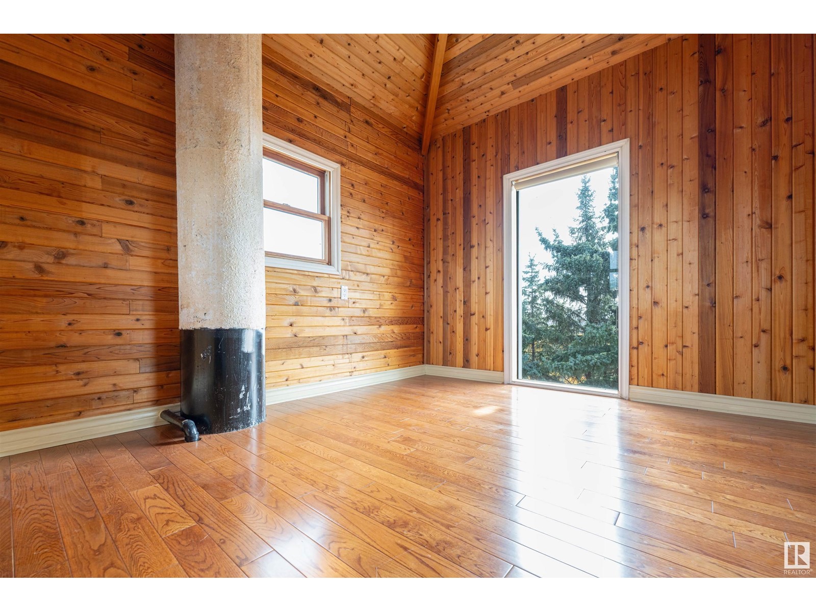 23022 LAMOUREUX DR - 22