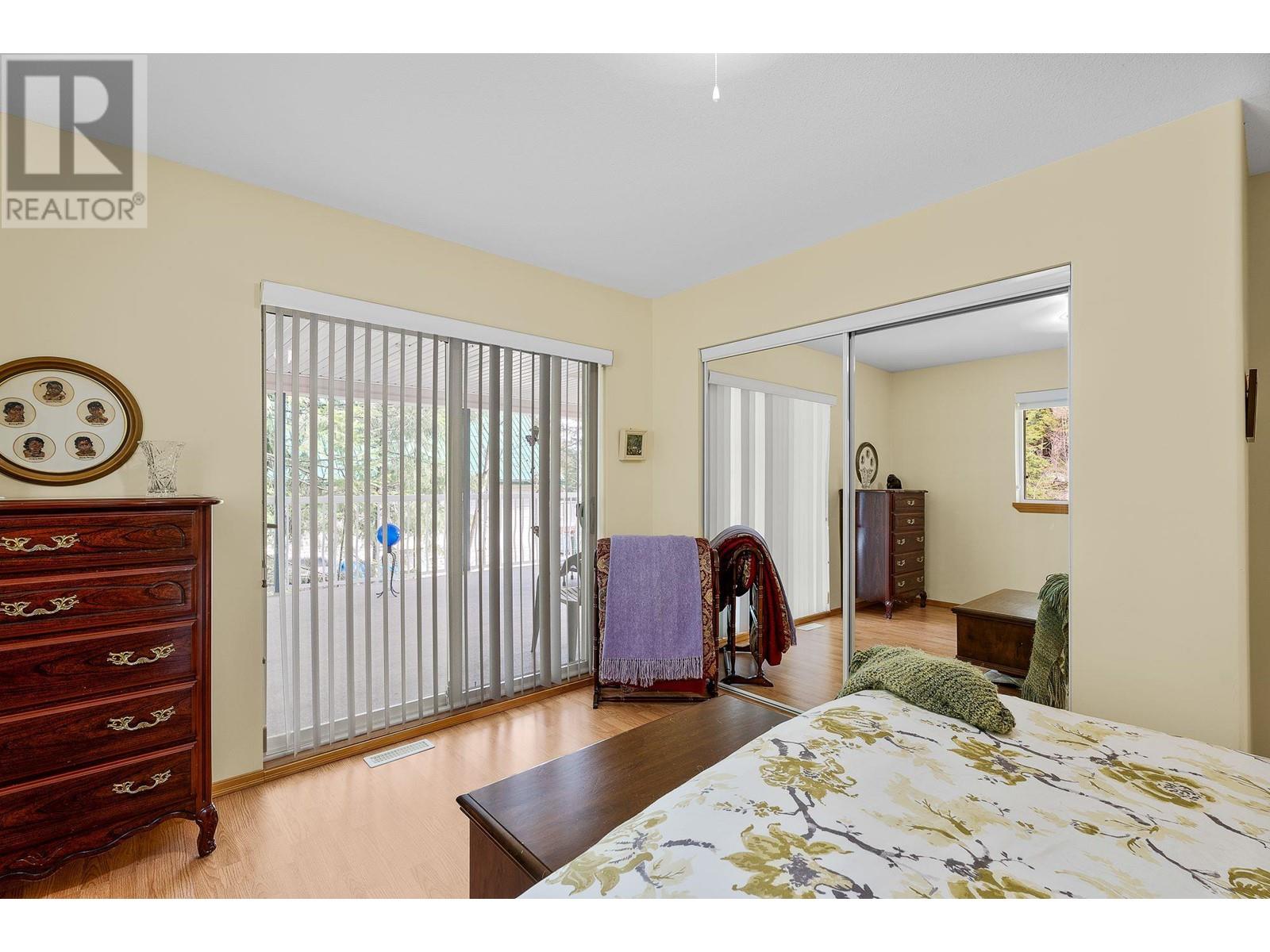Photo 15 of 7451 Estate Drive, Anglemont BC