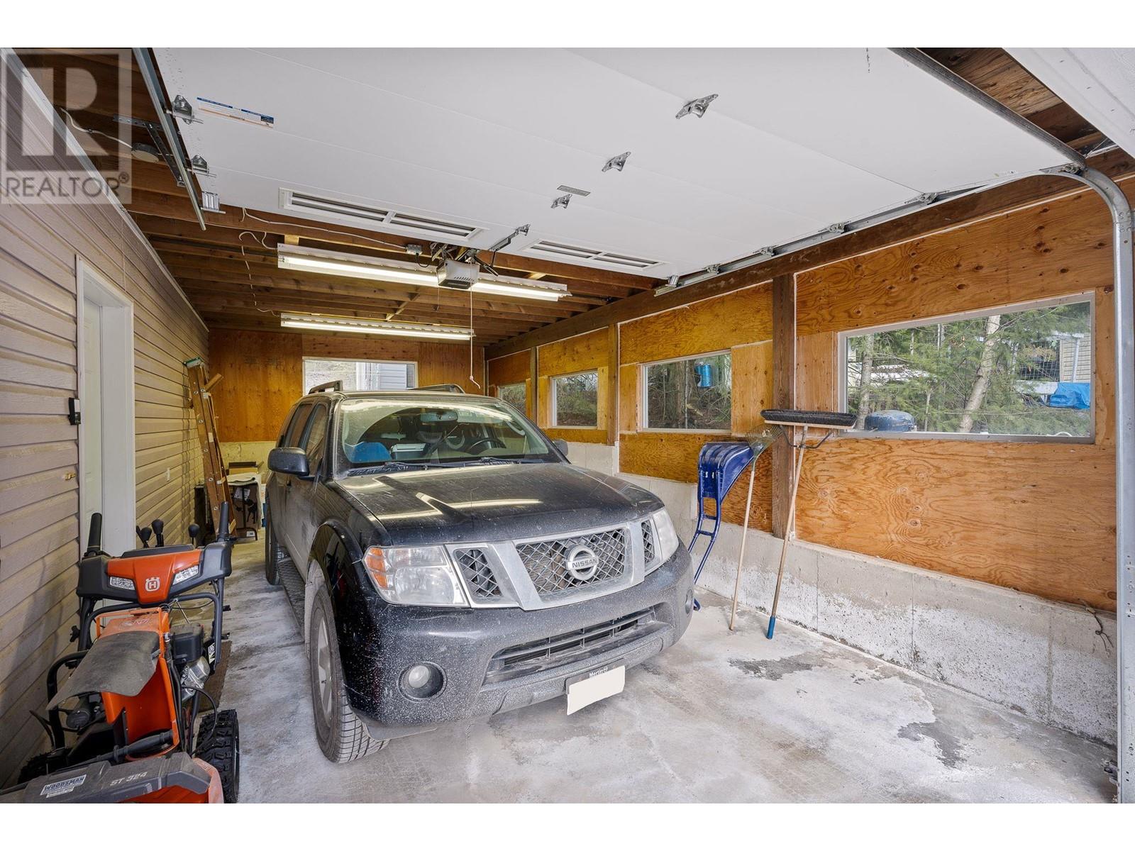 Photo 36 of 7451 Estate Drive, Anglemont BC