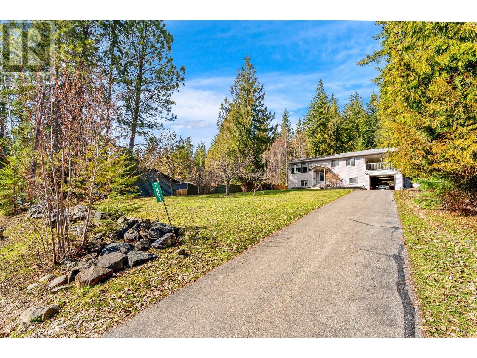 Photo 39 of 7451 Estate Drive, Anglemont BC