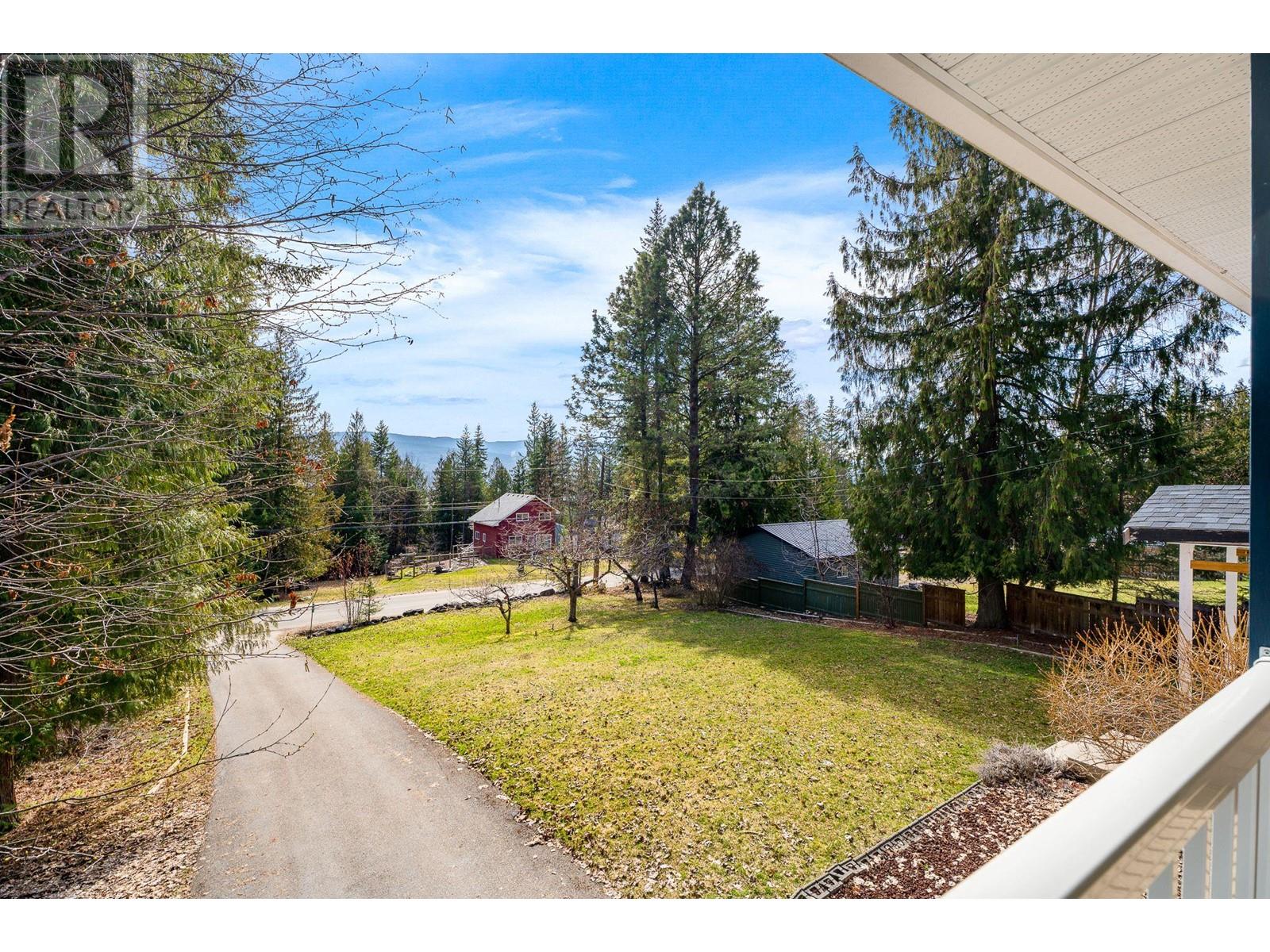Photo 38 of 7451 Estate Drive, Anglemont BC