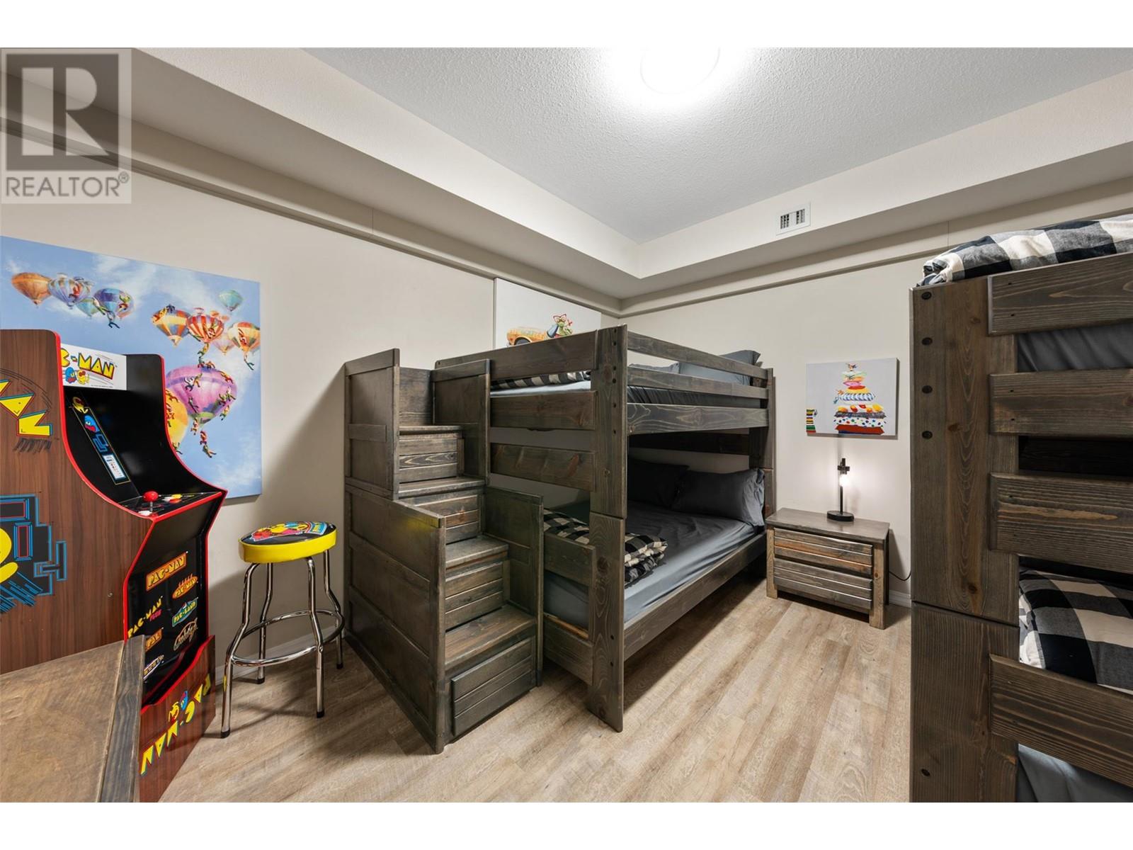 334 1088 Sunset Drive, Kelowna