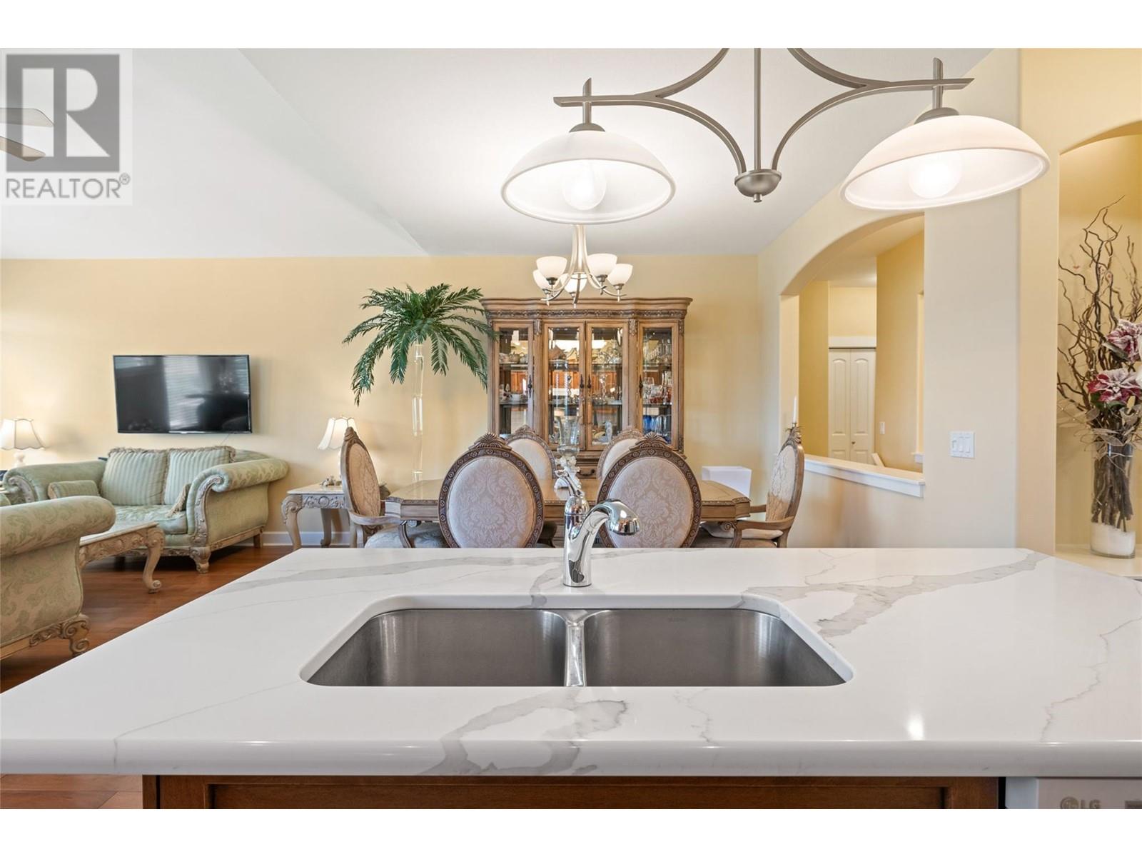 239 4035 Gellatly Road, West Kelowna