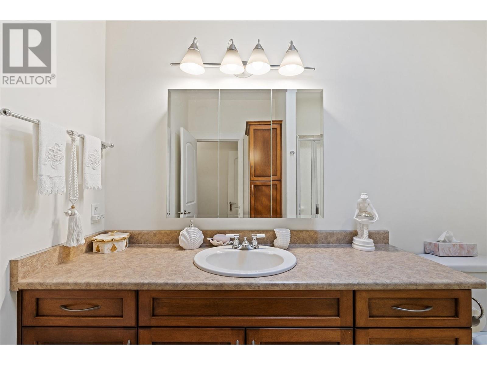 239 4035 Gellatly Road, West Kelowna