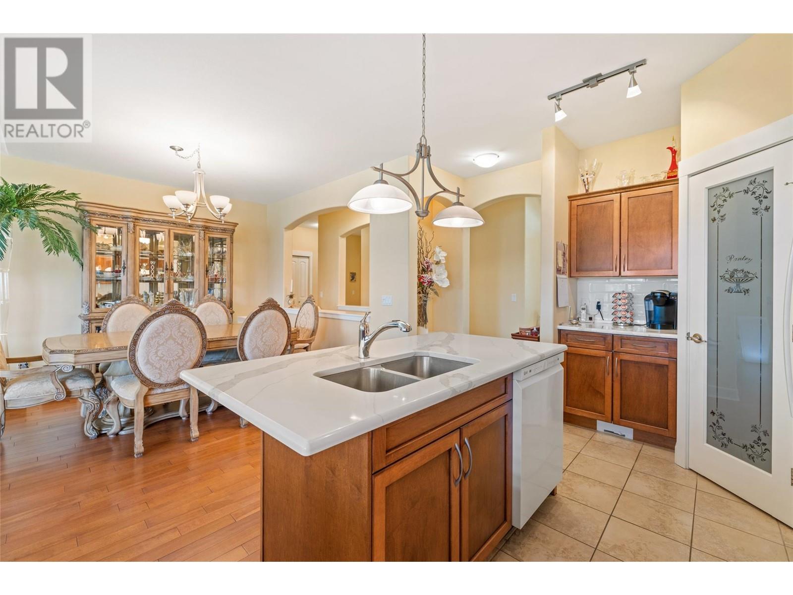 239 4035 Gellatly Road, West Kelowna