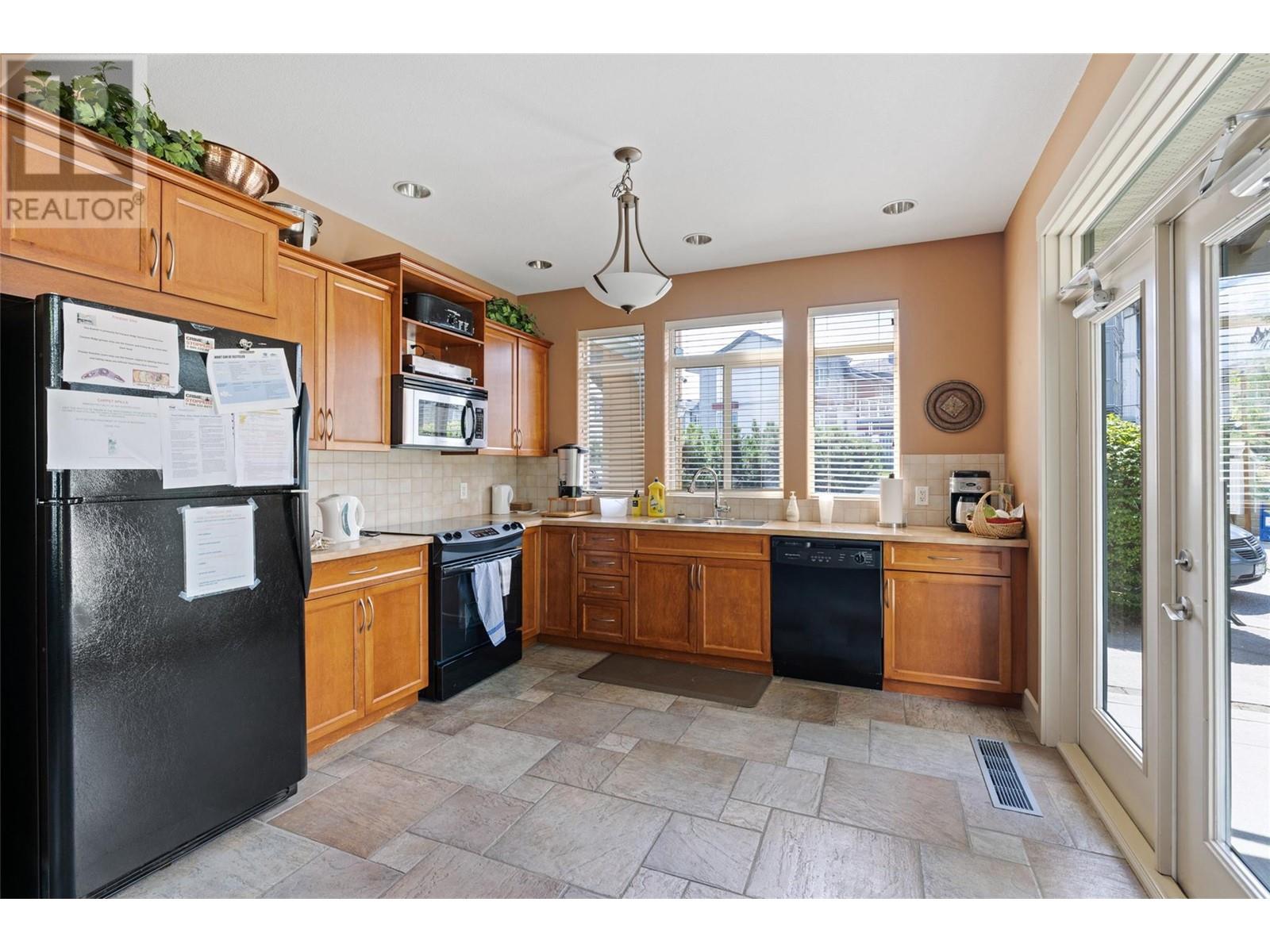 239 4035 Gellatly Road, West Kelowna