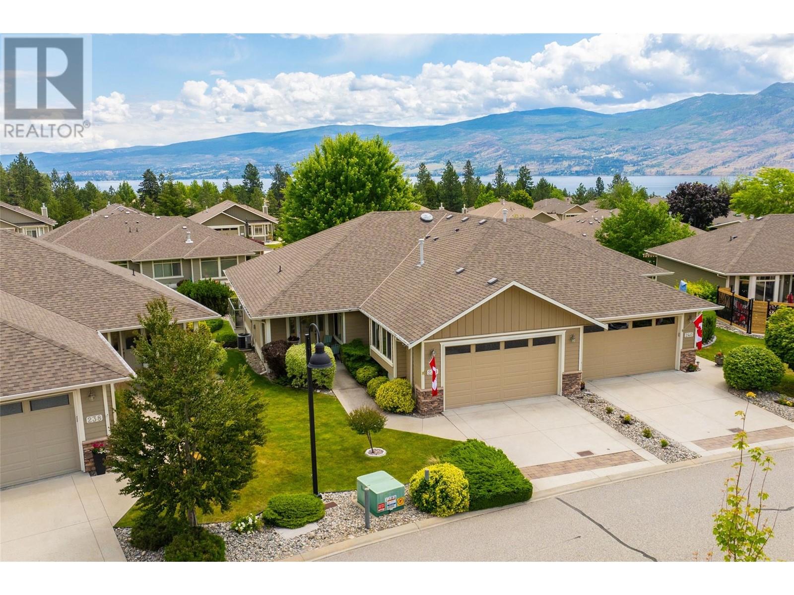 239 4035 Gellatly Road, West Kelowna